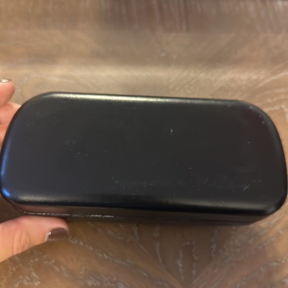 Coach black sunglasses case with wipe - Picture 3 of 3
